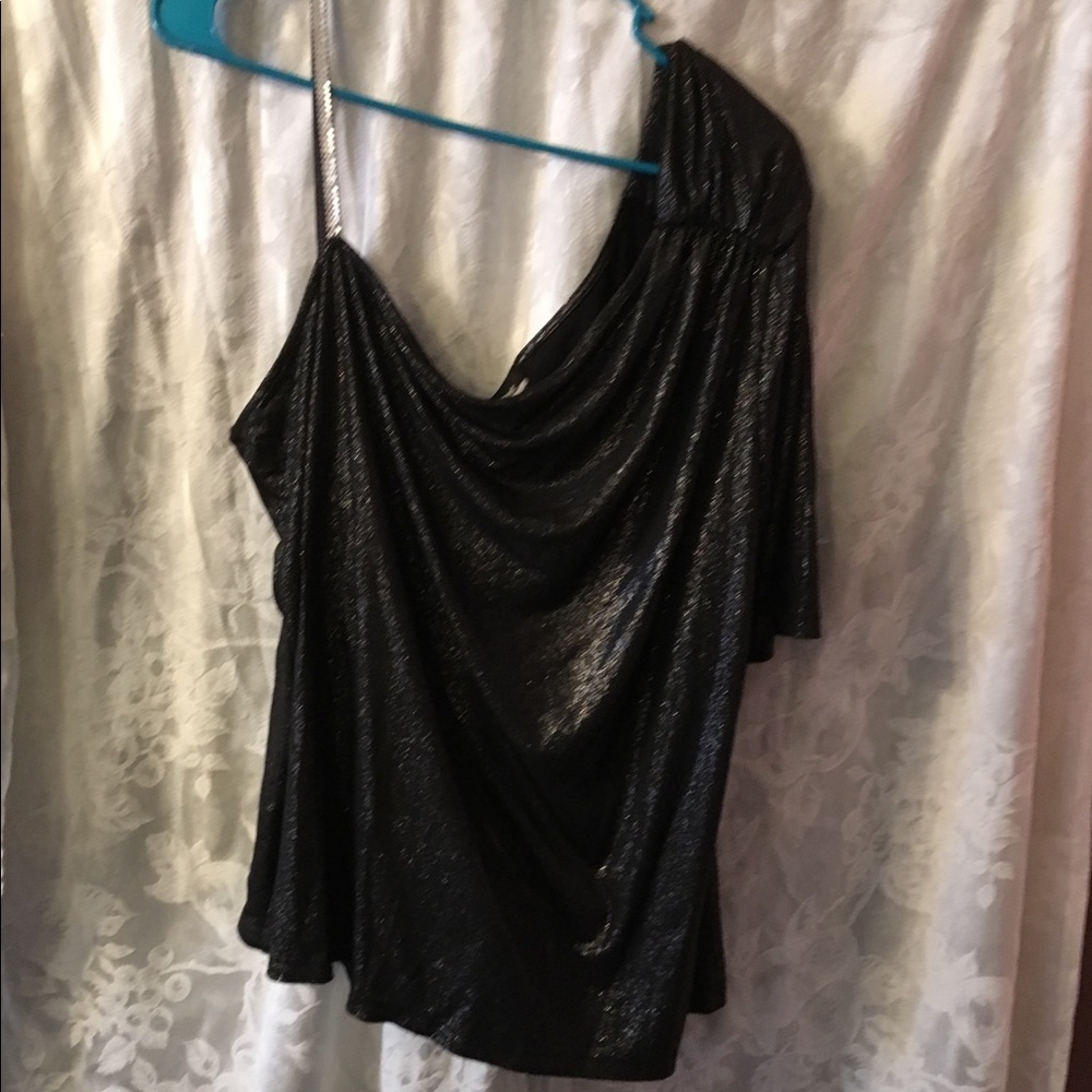 Black and silver dressy one sleeve top 26w/28w